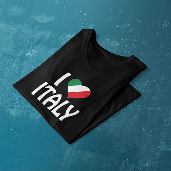 I Heart Italy ladies v-neck black t-shirt folded
